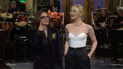 emma stone joins snl five-timers club
